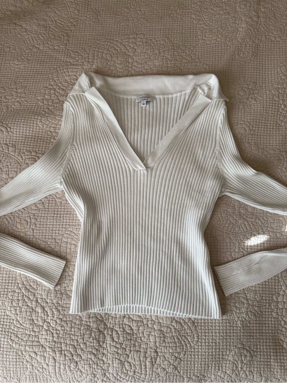 crown & ivy Cream Ribbed V-Neck Sweater with Fold Collar